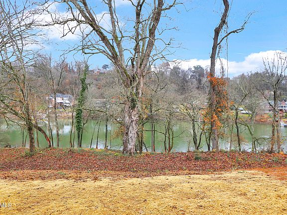 2nd image of 4832 Willow Bluff Cir