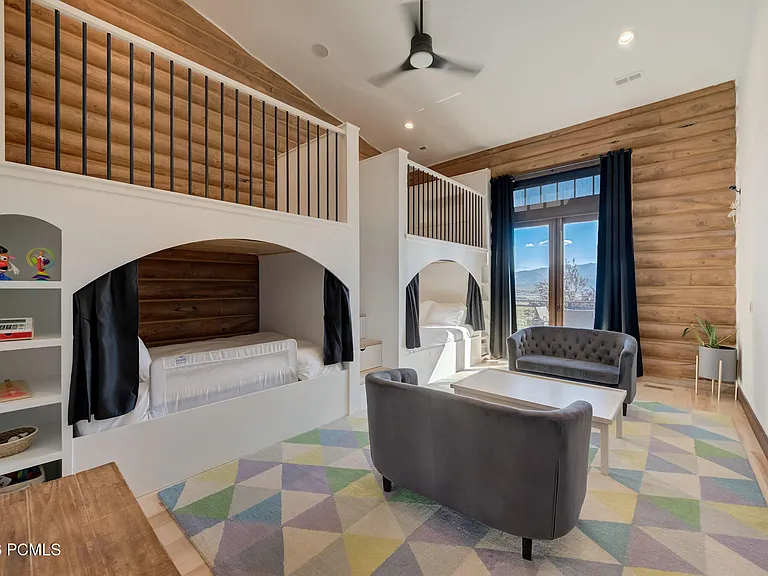 715 Aspen Ln — Photo 41
