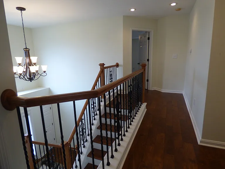 2205 Barrington Ln — Photo 32
