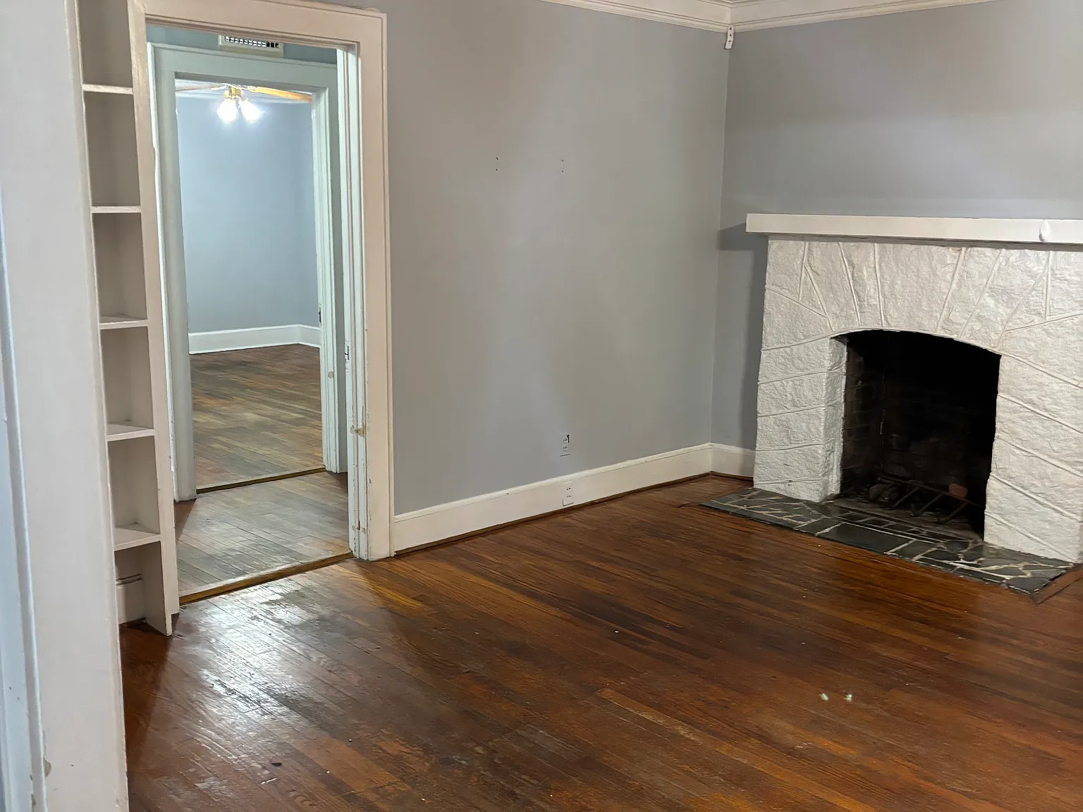 419 Thompson St — Photo 4