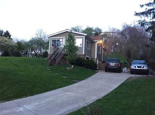 21 Green Oak Dr, Coraopolis, PA