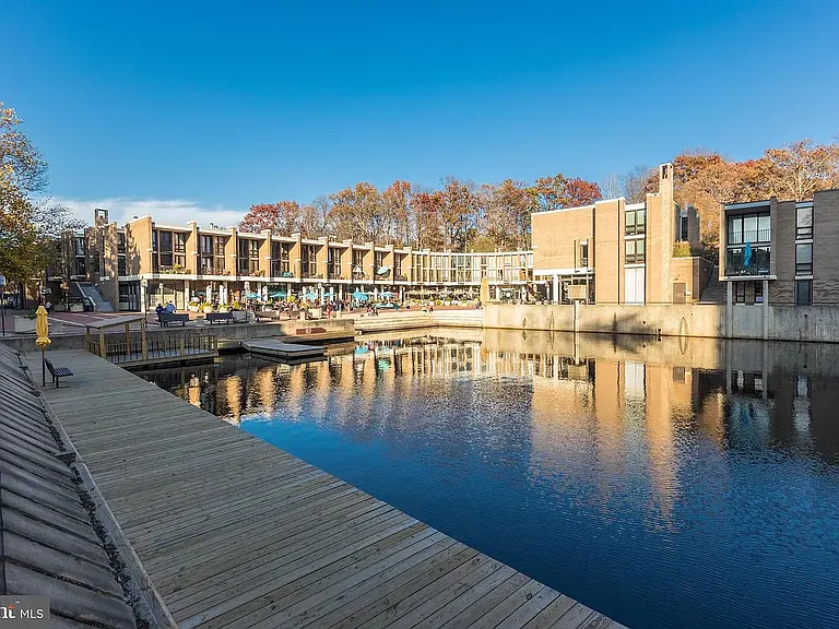 Lake Anne