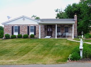 5841 Alberta Dr, Aurora, IN 47001