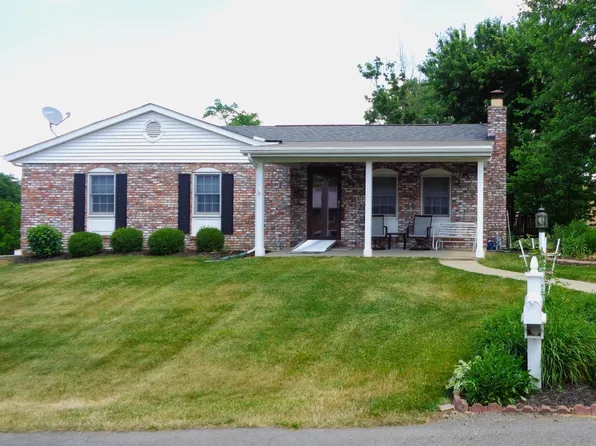 5841 Alberta Dr, Aurora, IN 47001