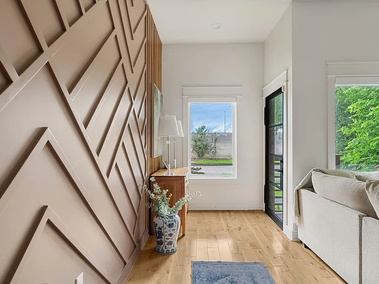 4327 Harby St — Photo 5