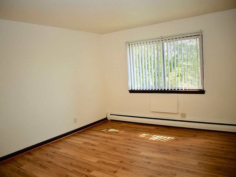 2910 Bolivar Apts 2910 E Bolivar Ave Saint Francis WI Zillow