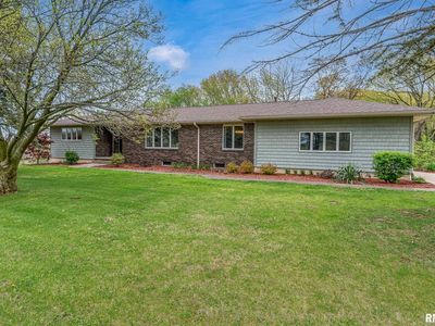 9211 88th St W, Taylor Ridge, IL, 61284