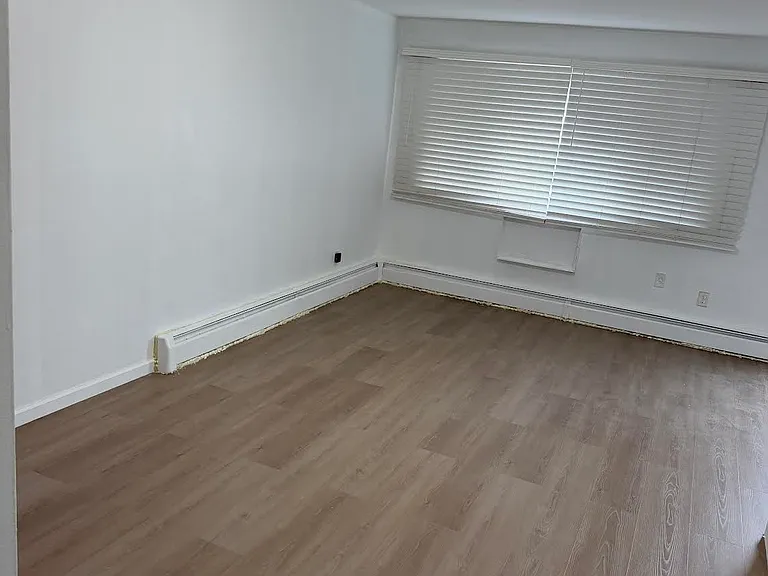 85-16 169th St #3 — Photo 3