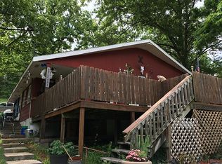 292 Outlook Dr, Edwards, MO 65326