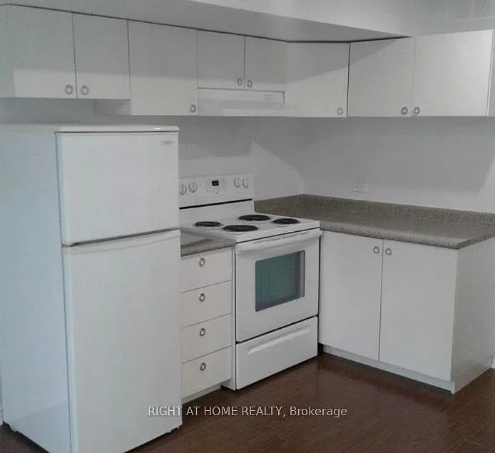Building Photo - 75 Maffey Cres