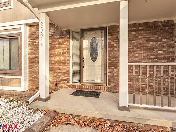 4th image of 25314 Buckminster Dr