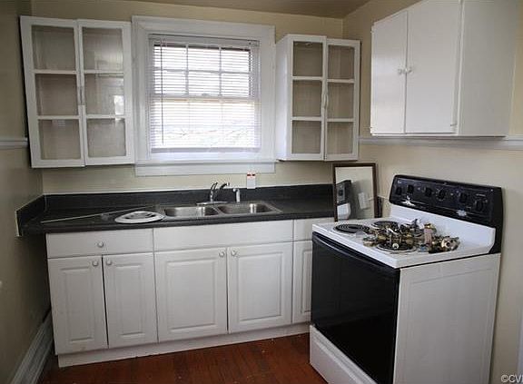 5th image of 210 W Roanoke St #2