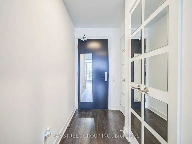 290 Adelaide St W #3002 — Photo 8