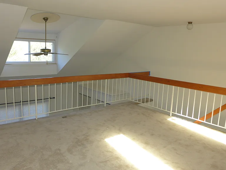 23 Valley Crossing Cir — Photo 19