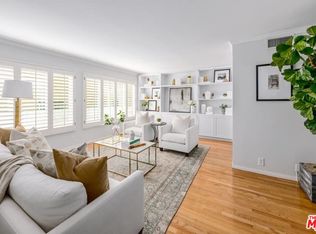 146 N Almont Dr APT 3, West Hollywood, CA 90048