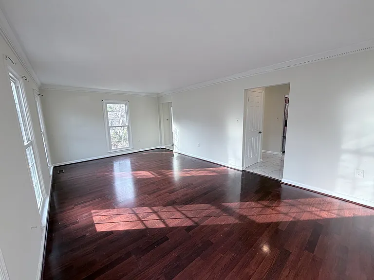 5900 Parenham Way — Photo 11