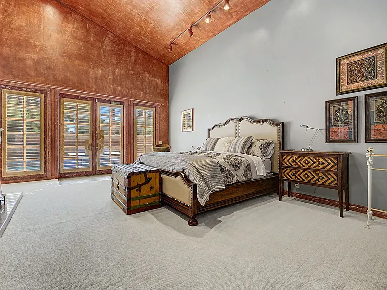1105 Broadmoor Ave — Photo 23