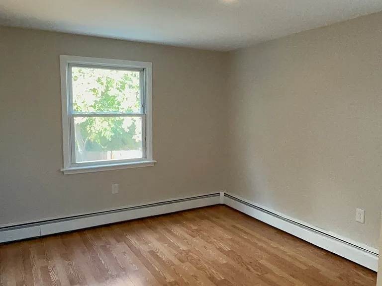 85 Pageant Ln — Photo 12