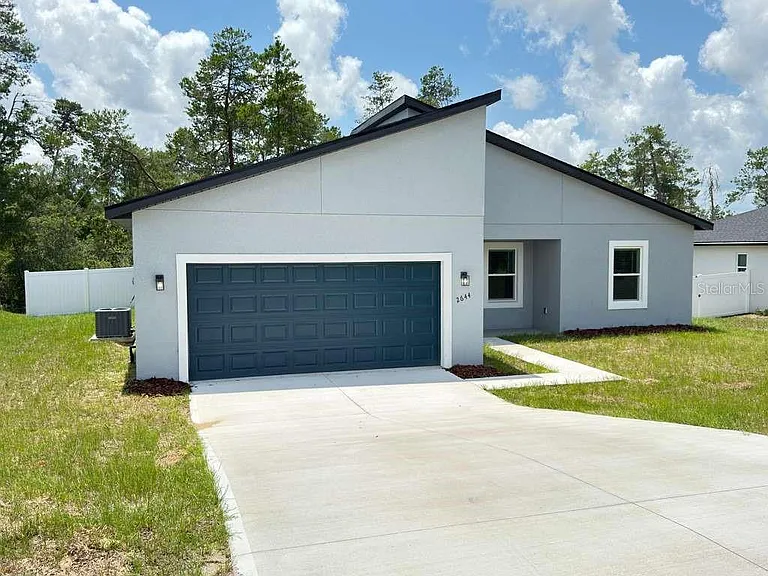 2644 SW 162nd Street Rd — Photo 3