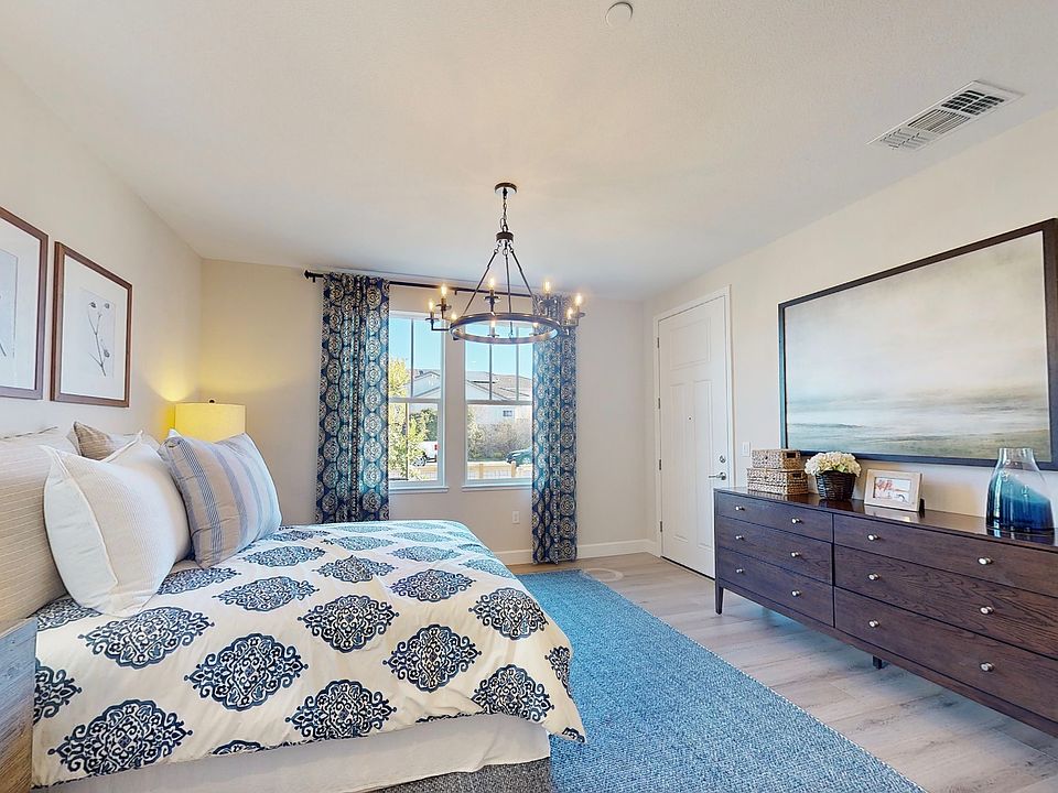 1st image of 5335 Singh Cir