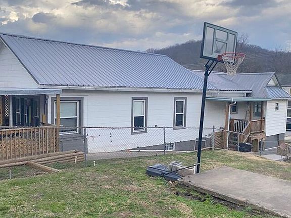 3rd image of 316 Main St