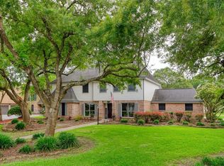8322 Amber Cove Dr, Humble, TX 77346