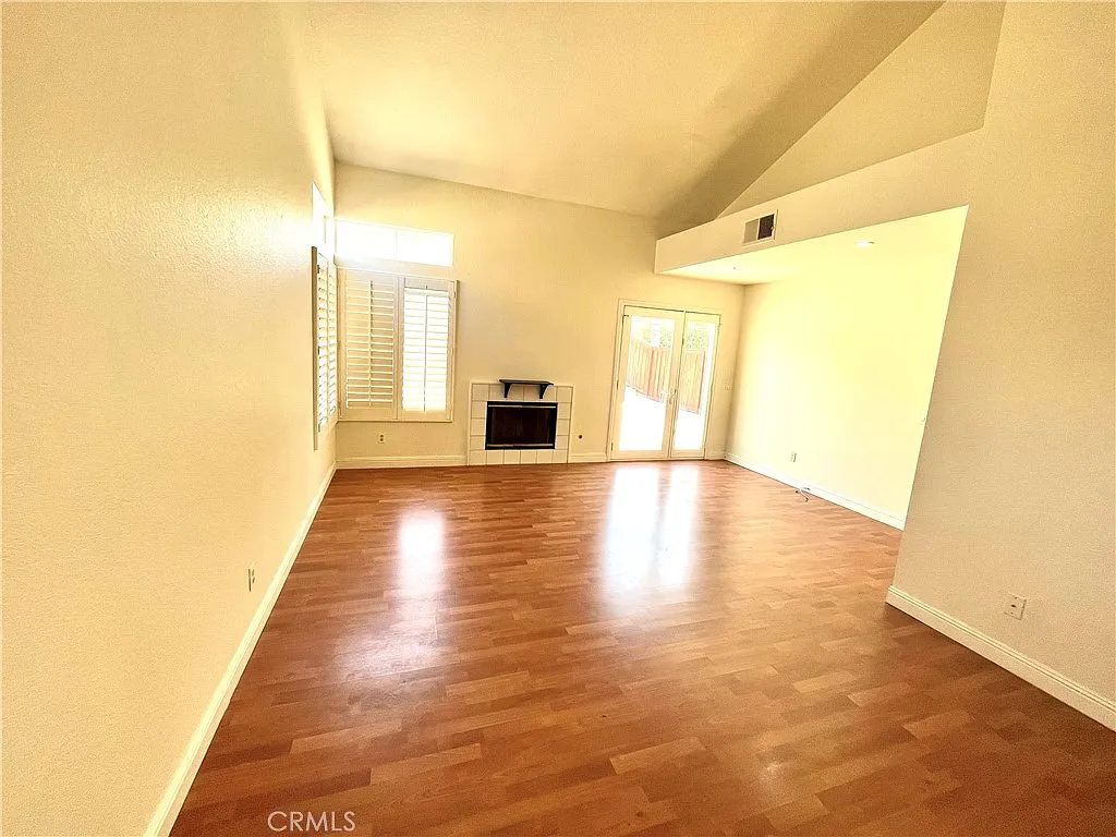 Building Photo - 7619 Haven Ave #B