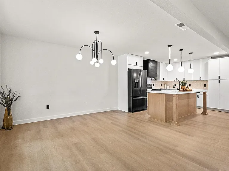 185 Lakeview Dr — Photo 4