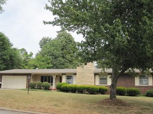 2249 E Claiborne St, Springfield, MO 65804