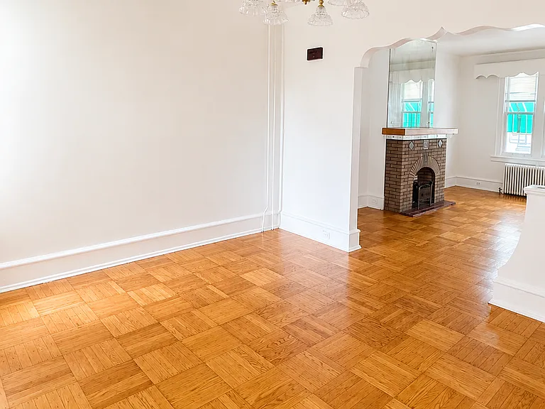 42 N 53rd St — Photo 2