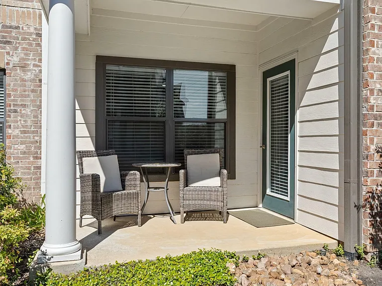 Avenues at Cypress - Private Patio