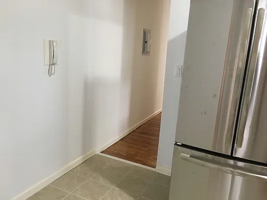 Rented by Metropolis International Realty Inc. | media 21