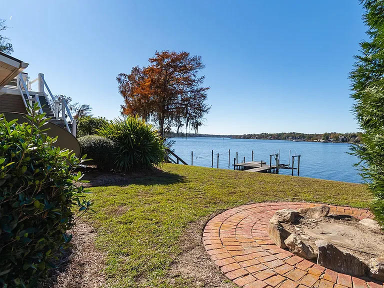 810A Madam Moores Ln — Photo 16