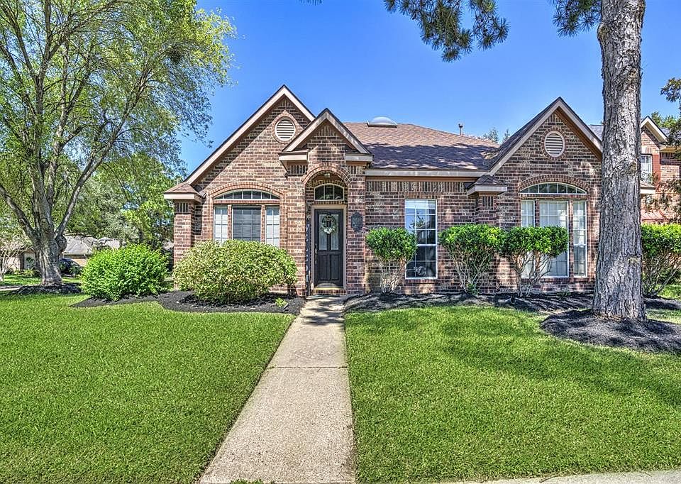 1st image of 20534 Serringdon Dr