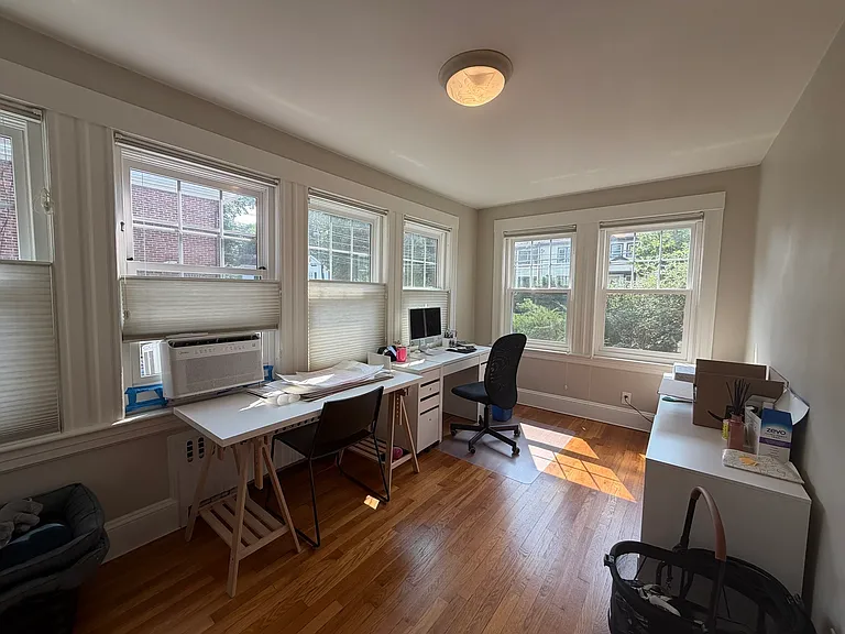 56 Noble St #56 — Photo 9