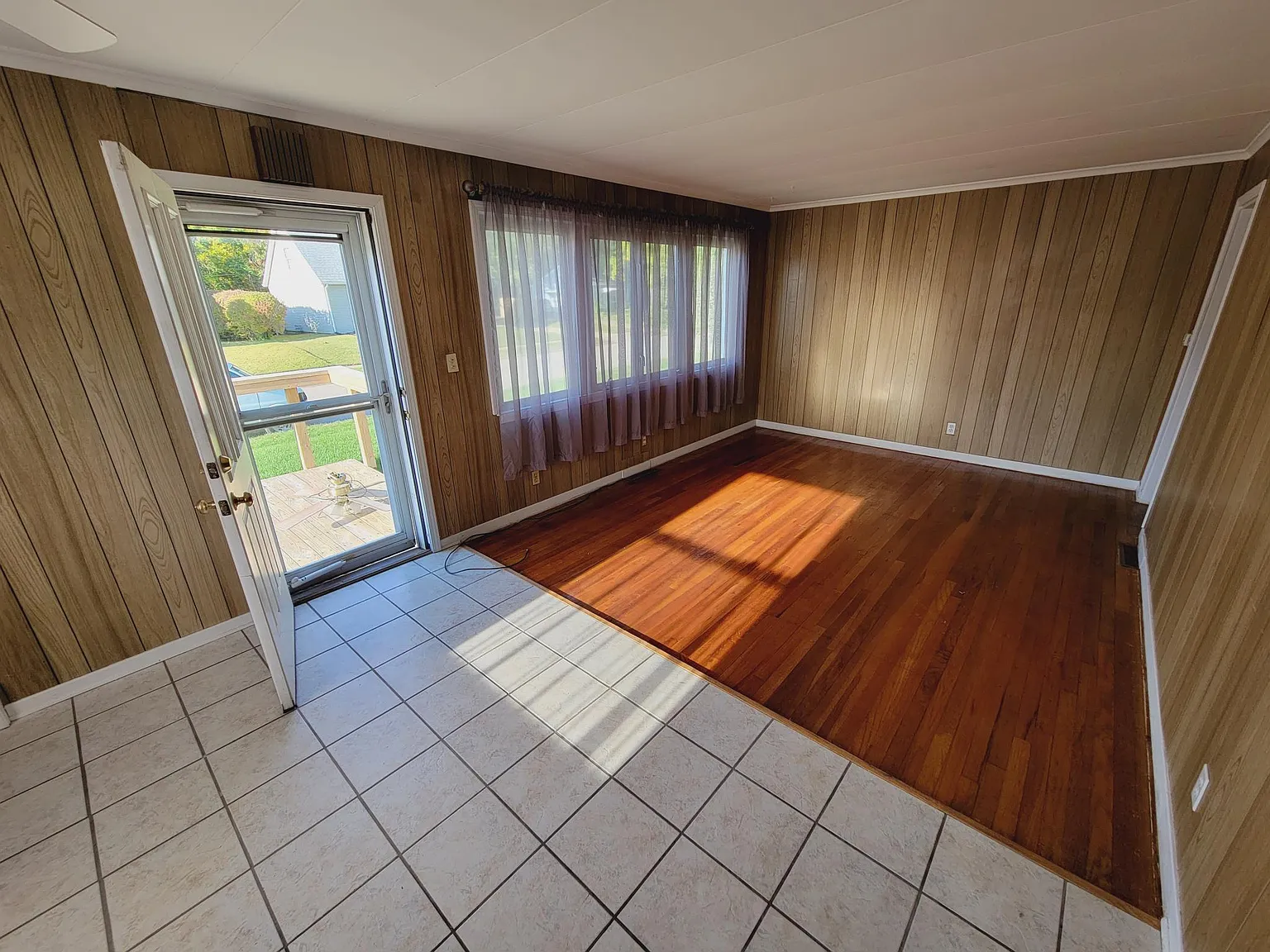 3 bed, 912 sqft, $1,500 — Photo 3