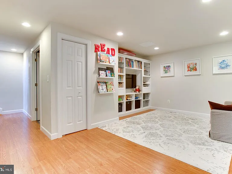 5407 Helm Ct — Photo 34