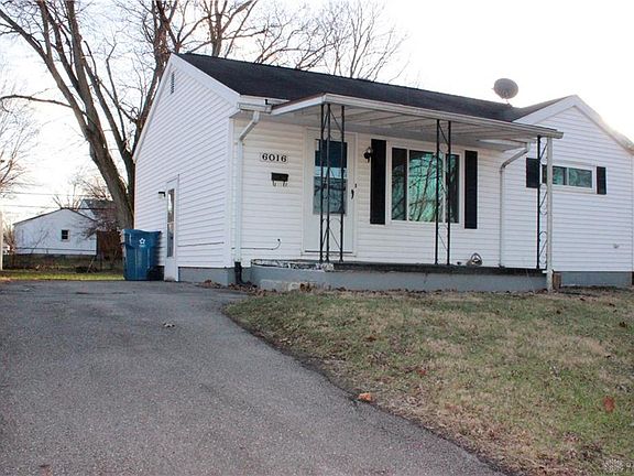 3rd image of 6016 Hendon Ave