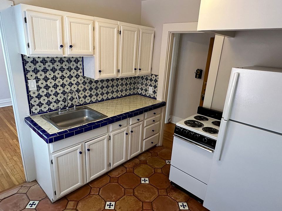 1st image of 630 NE Lawrence Ave APT 5