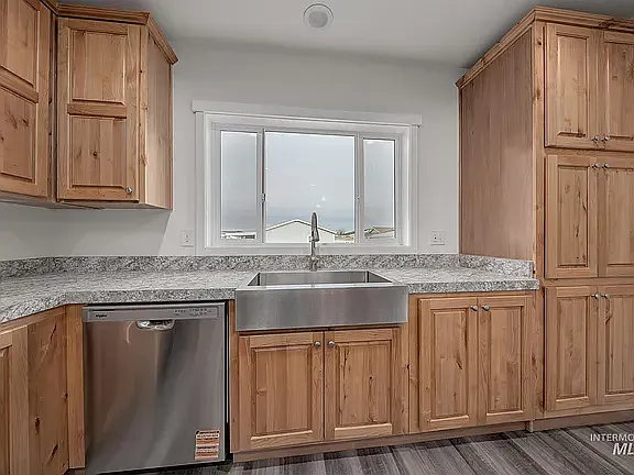 2750 Alden Rd #8 — Photo 12