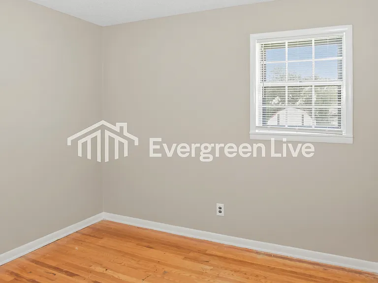 317 Robin Rd SW — Photo 12