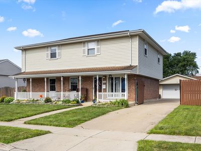 704 Geneva Ave, Romeoville, IL, 60446