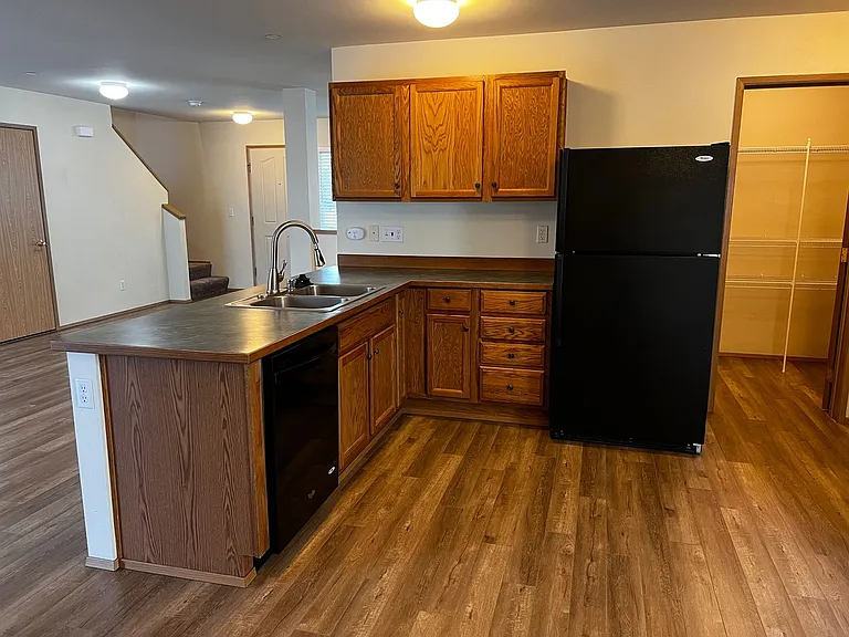 1817 Johnson Ave — Photo 12