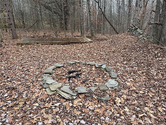 3rd image of 1-8 S Worcester Hill Rd