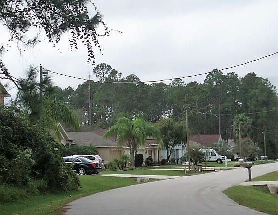 4th image of 44 Burning Sands Ln