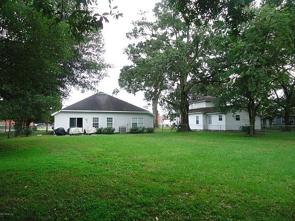 4th image of 964 Detroit St
