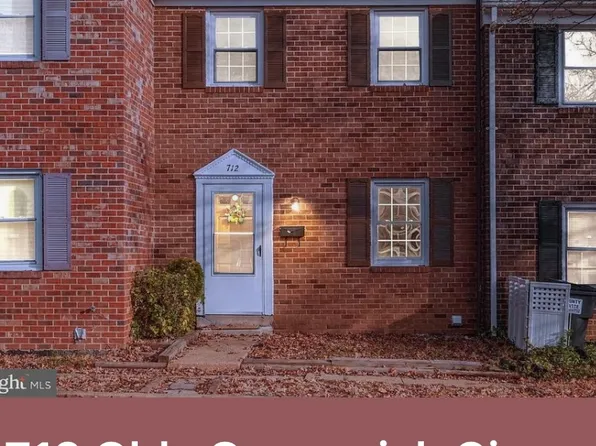 712 Olde Greenwich Cir, Fredericksburg, VA 22408