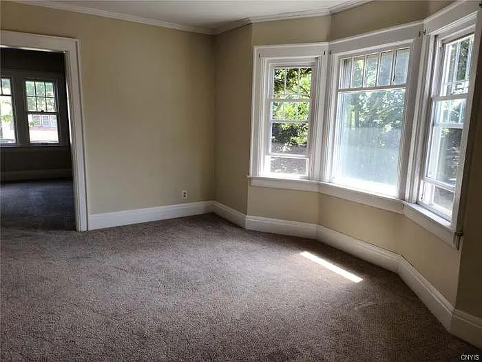 1050 Westcott St #2 — Photo 2