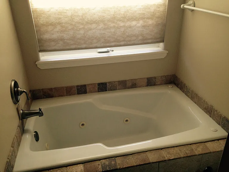 511 Sanders Ave — Photo 6