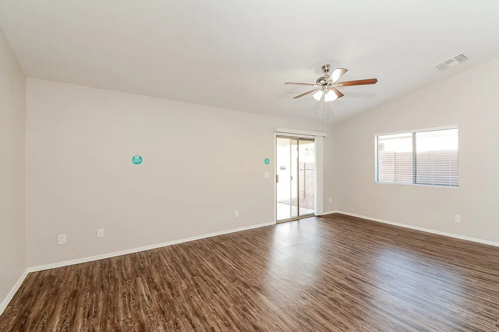3 bed, 2.0 bath, 1678 sqft, $2,150 — Photo 4